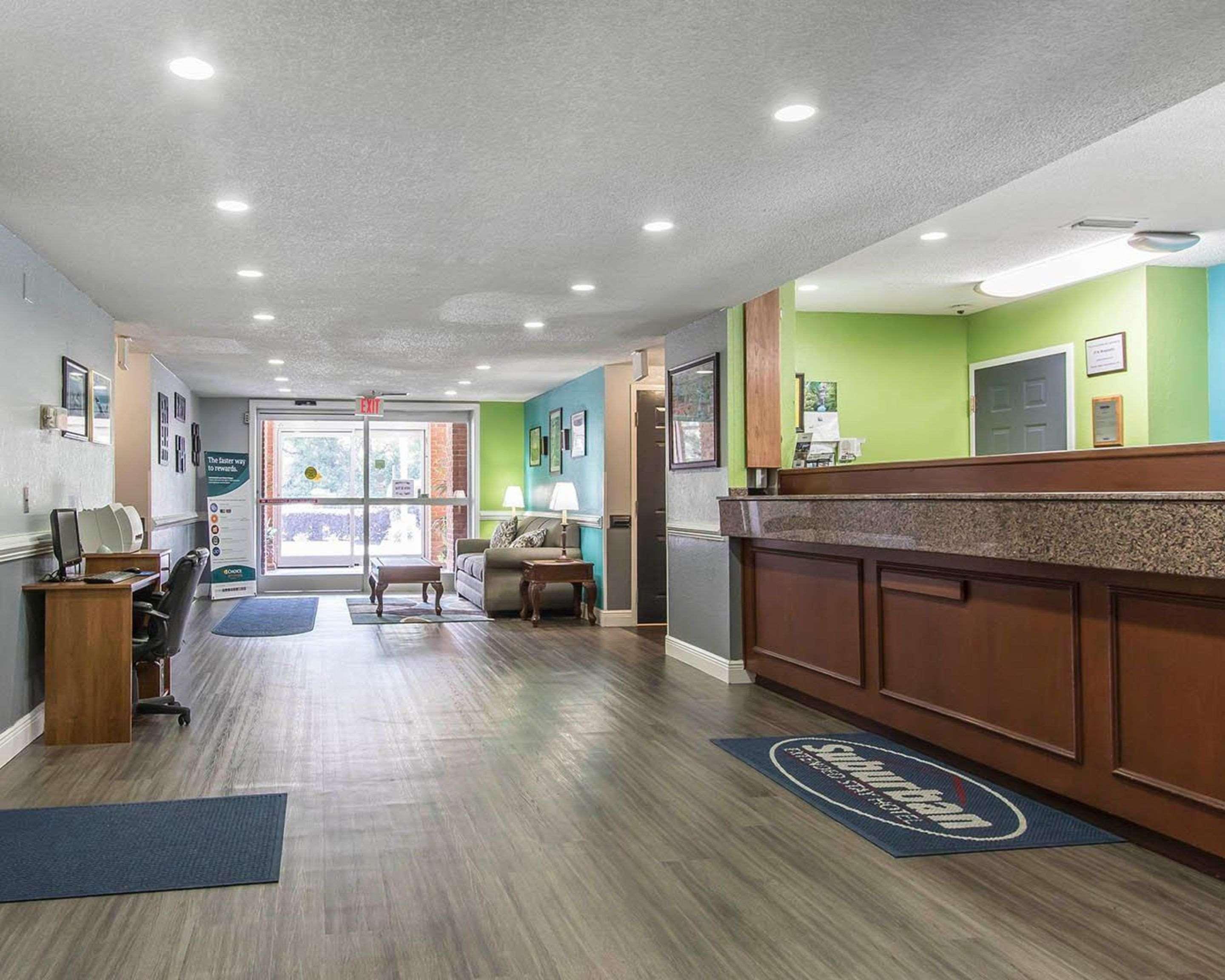 Suburban Extended Stay Hotel Naval Base Area Warrington Exterior photo