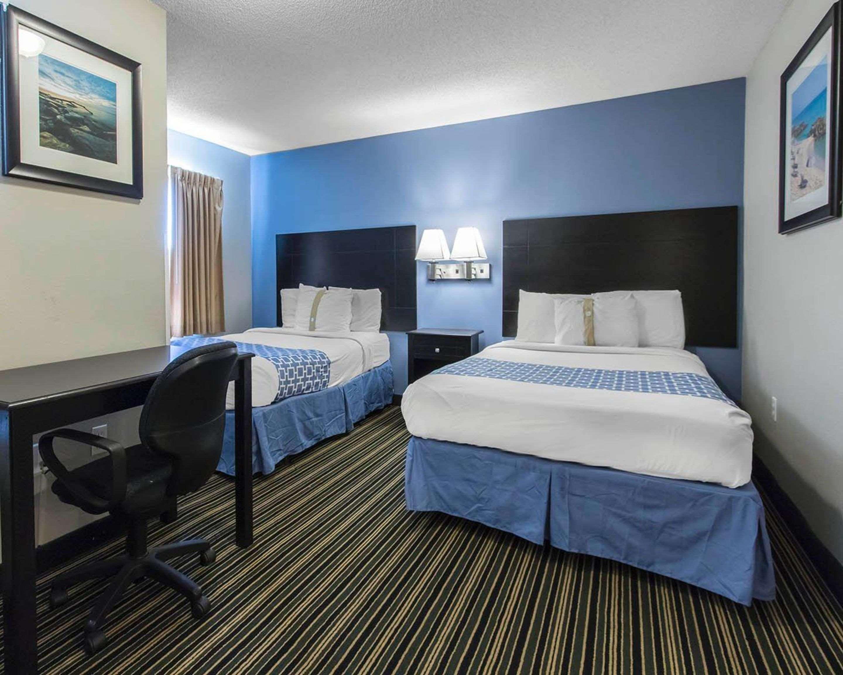 Suburban Extended Stay Hotel Naval Base Area Warrington Exterior photo