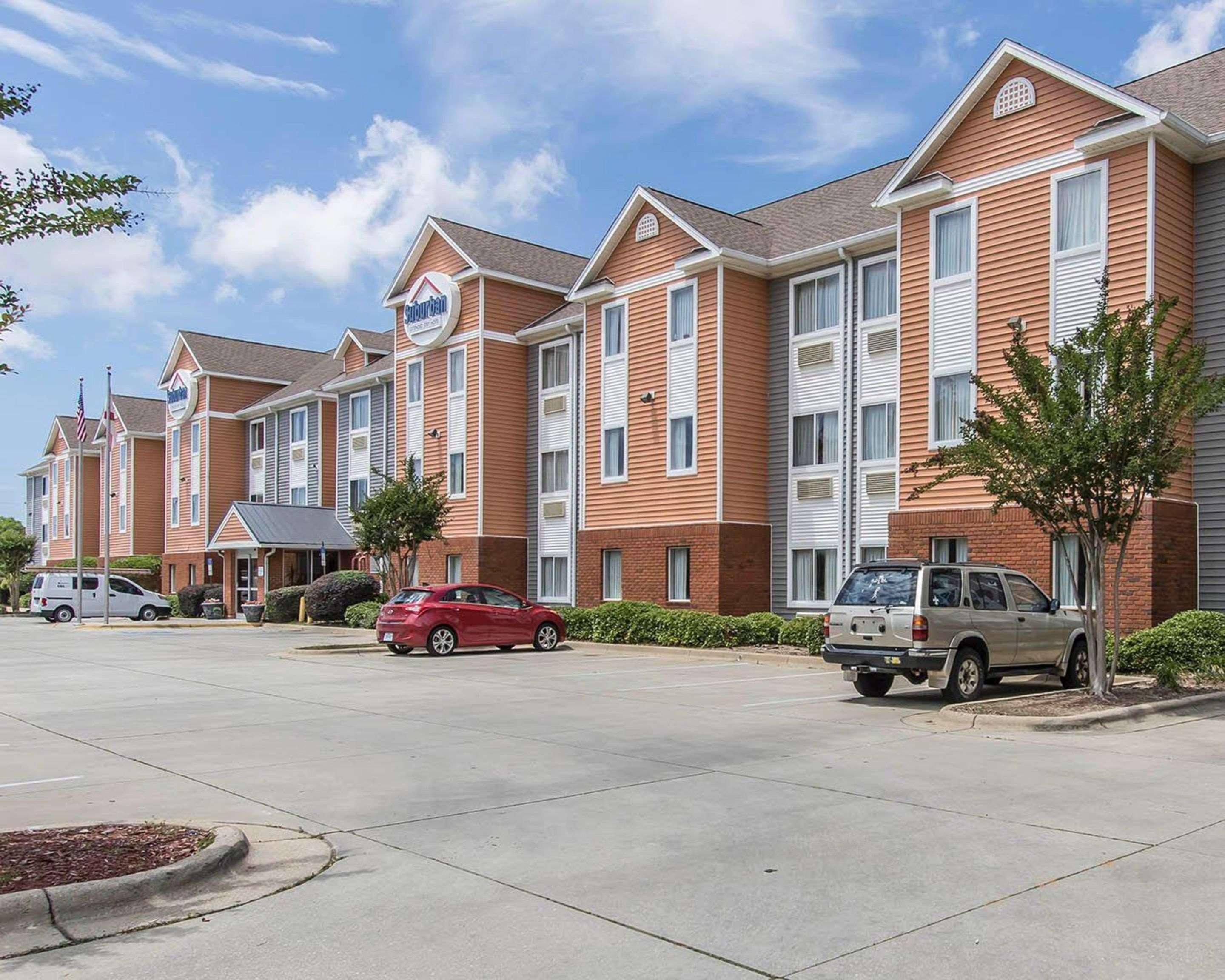 Suburban Extended Stay Hotel Naval Base Area Warrington Exterior photo