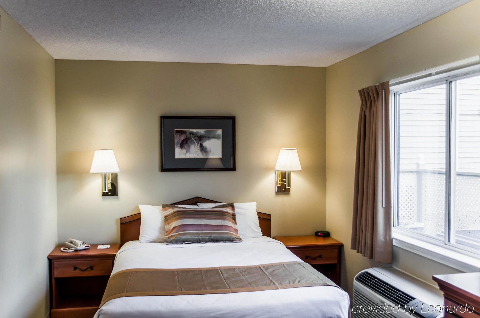Suburban Extended Stay Hotel Naval Base Area Warrington Exterior photo