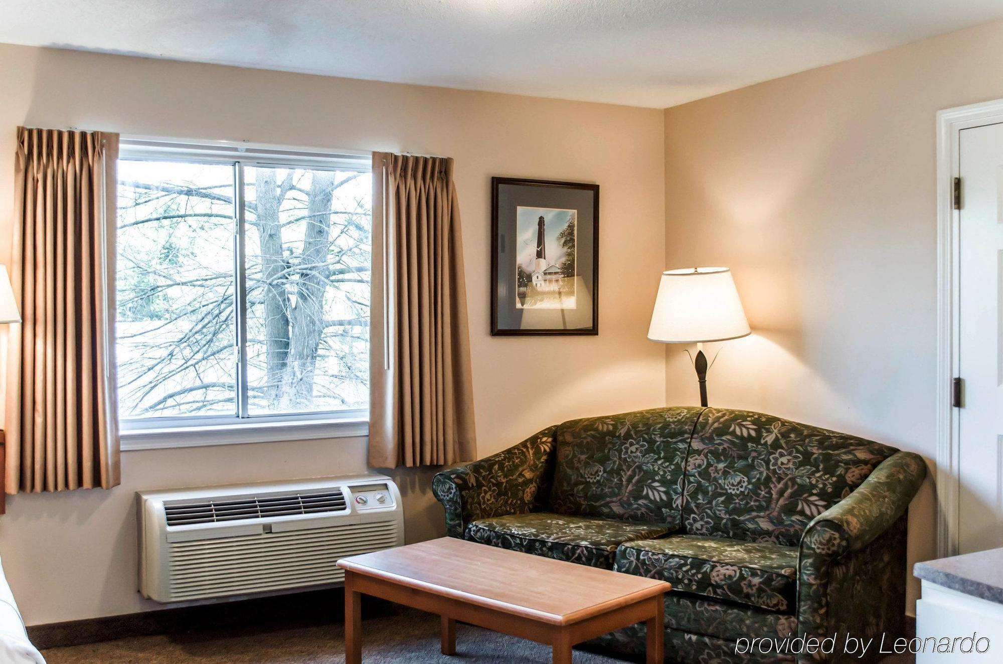 Suburban Extended Stay Hotel Naval Base Area Warrington Exterior photo