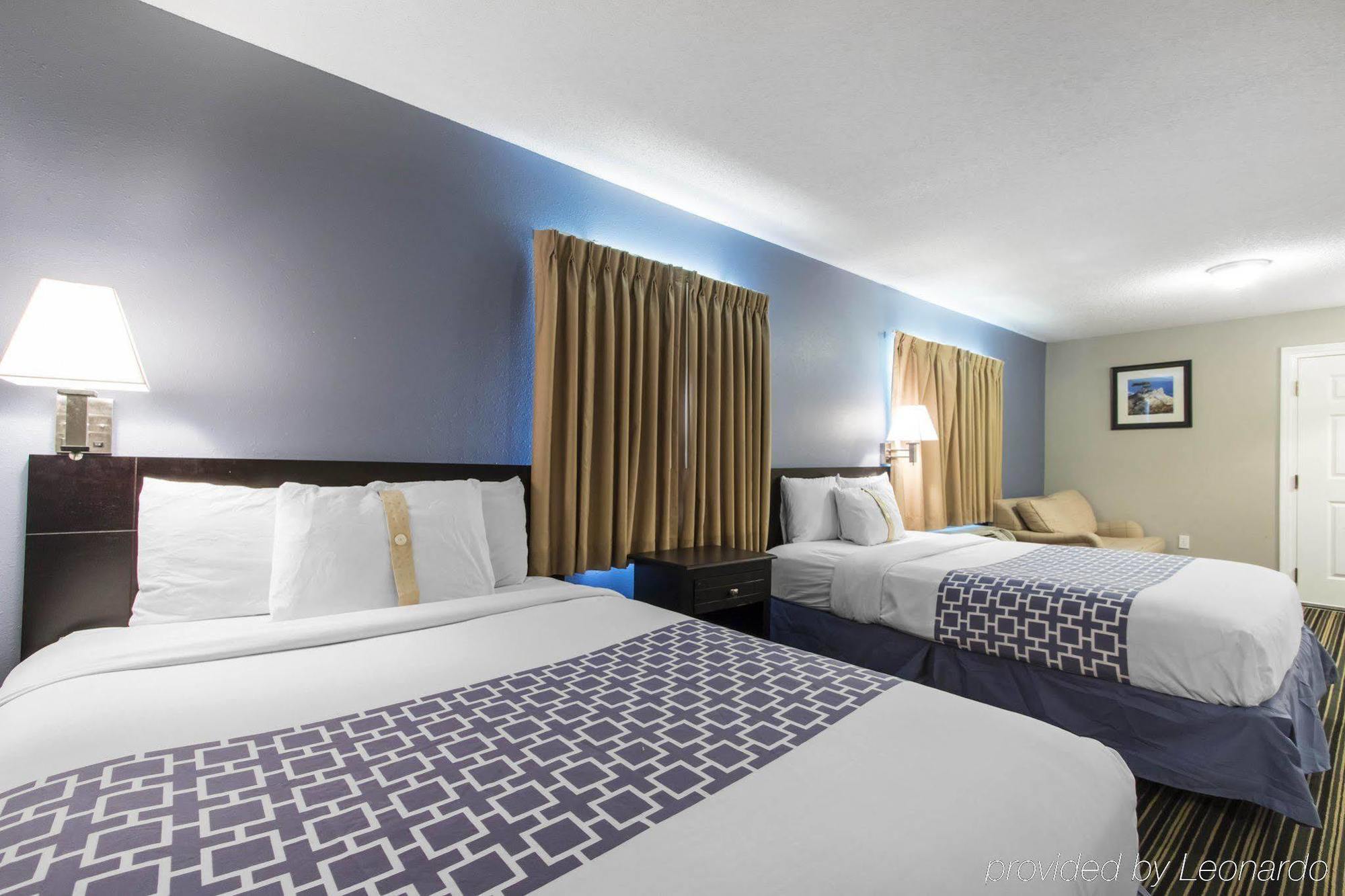 Suburban Extended Stay Hotel Naval Base Area Warrington Exterior photo