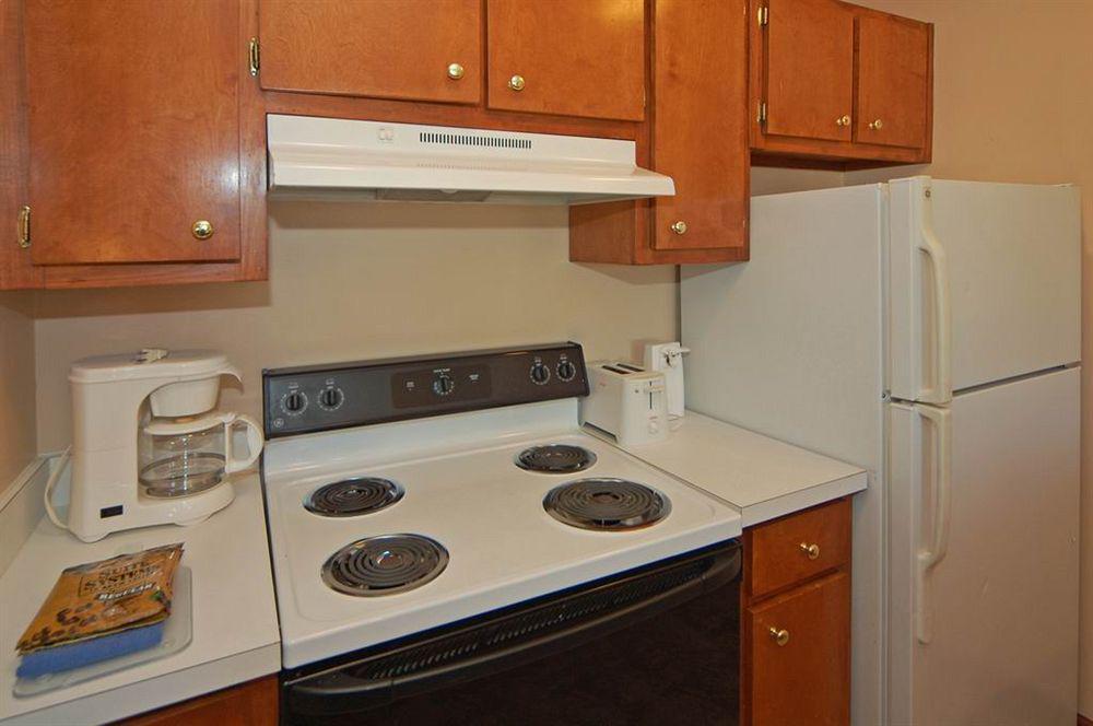 Suburban Extended Stay Hotel Naval Base Area Warrington Exterior photo